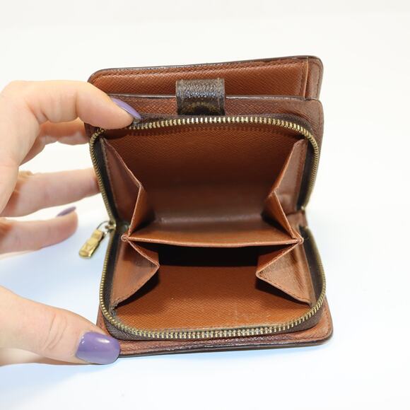 Louis Vuitton Monogram Compact Wallet – Professionally Restored - CA1928 - Picture 8 of 9